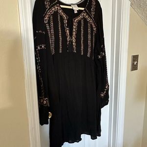 Black Geometric Embroidery Dress